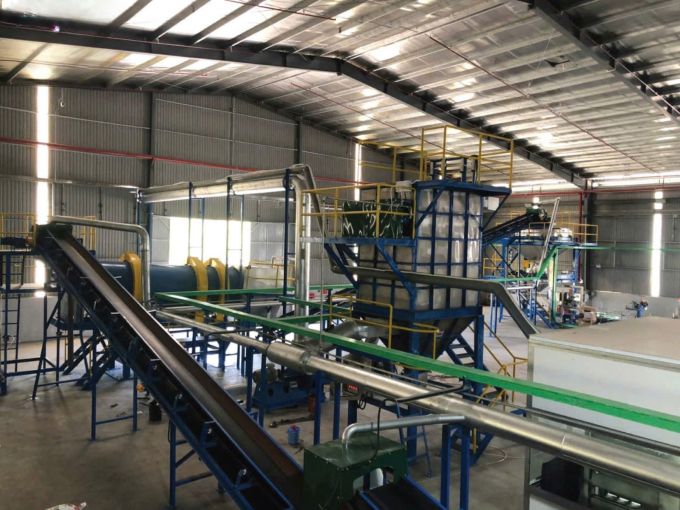 2-1753331637-6826-1753331777 Dây chuyền sản xuất trong nhà máy. Ảnh: PVCFC