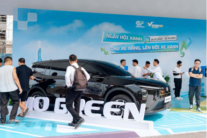 2-1753841774-8686-1753841914 Mẫu MPV thuần điện Limo Green tại sự kiện. Ảnh: Tuấn Vũ