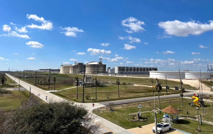 2024-01-02t173709z-1771971404-2669-4167-1753790442 Các kho LNG tại Texas, Mỹ ngày 11/2/2023. Ảnh: Reuters