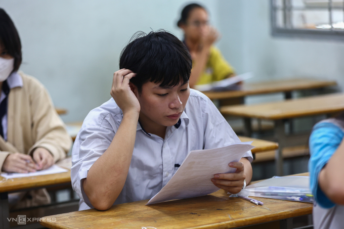 233a5915-1751438988-1751440020-2600-1751440391 Đề thi Toán tốt nghiệp đúng hướng nhưng dài dòng