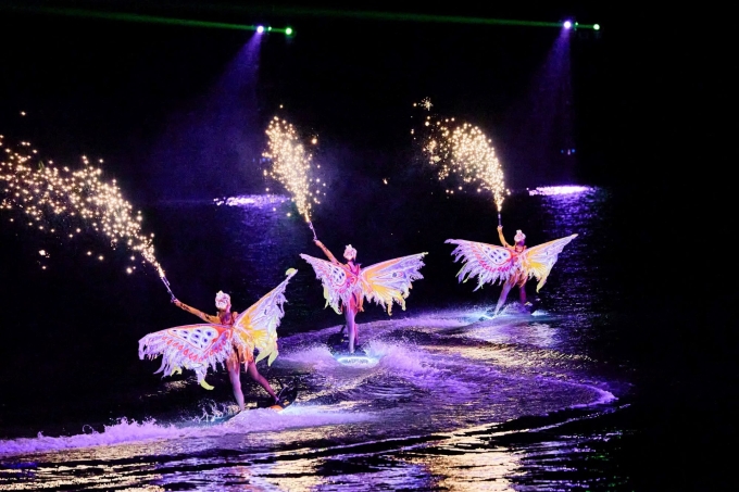 5-1-jpg-1751343317-9291-1751343454 Bản giao hưởng Đảo Xanh, show diễn nghệ thuật lập hai kỷ lục Guinness Ảnh: Ánh Dương