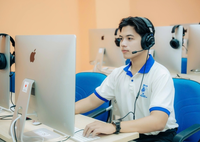 514273107-1193695146129821-268-4451-6315-1752433976 Sinh viên trường Đại học Công nghệ Thông tin trong phòng thực hành. Ảnh: UIT
