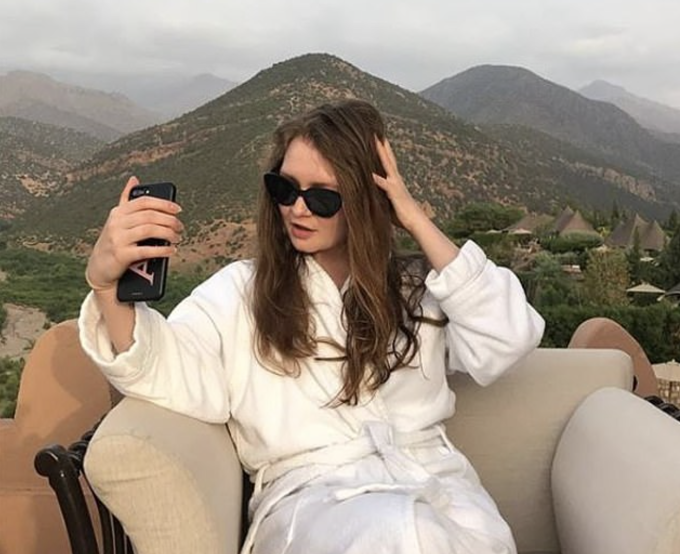 a-nh-ma-n-hi-nh-2025-07-06-lu-2918-9558-1751815011 Anna Delvey trong chuyến du lịch Morocco bằng tiền lừa đảo của bạn. Ảnh: Daily Mail