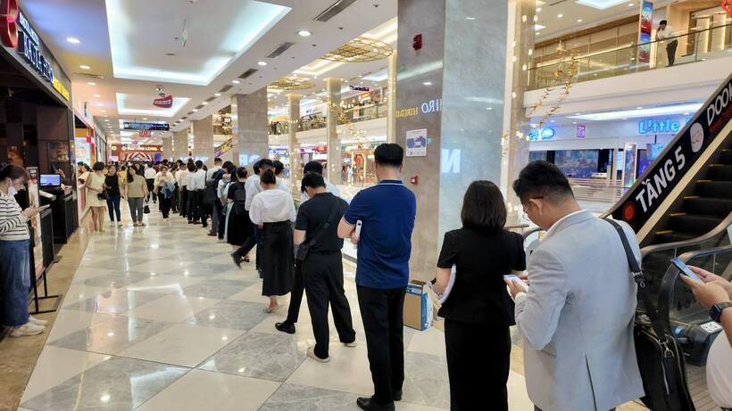 a1-18414506 Nhà đầu tư xếp hàng chờ “chốt cọc” Vinhomes Green City.