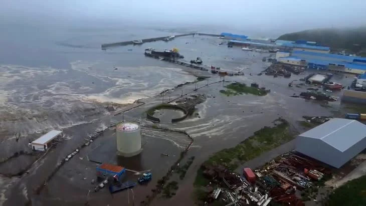 afp20250730689t3kev2highresrussiaearthquaketsunami-1753855832734806553254-1753930580921911916035 động đất - Ảnh 1.