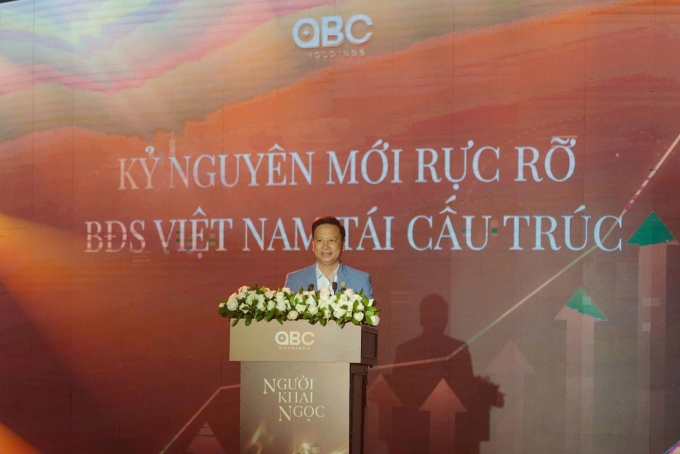 anh-2-2-1751601648-7176-1751622528 Ông Trần Văn Hiếu - Tổng Giám đốc OBC Holdings phát biểu tại sự kiện (Ảnh: OBC Holdings)