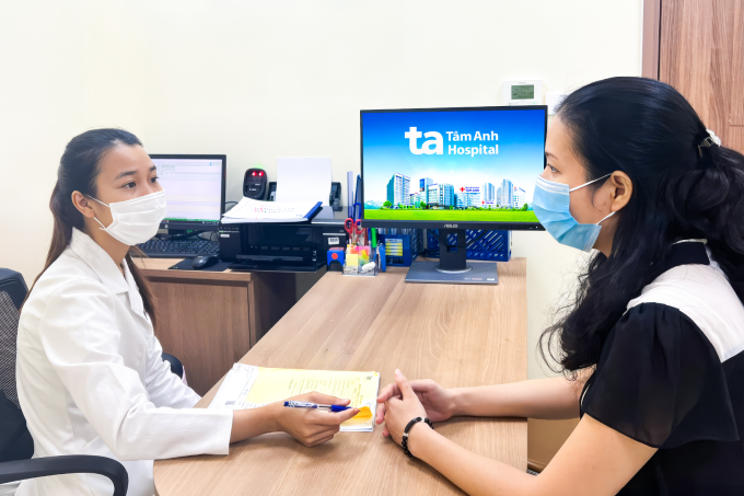 ba-o-kha-m-pk-26-1752803255-5641-1752803344 Bác sĩ Thanh Thảo tư vấn cách bảo vệ sức khỏe cho phụ nữ trung niên. Ảnh minh họa: Dung Thảo