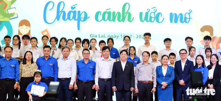 base64-17522011998261315665588 chắp cánh ước mơ - Ảnh 1.