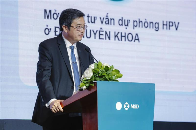 bs2-1753244950-4868-1753255071 GS. TS. BS. Nguyễn Vũ Quốc Huy, Phó Chủ tịch Hội Phụ sản Việt Nam kiêm – Hiệu trưởng Trường Đại học Y Dược Huế, nhấn mạnh tầm quan trọng của sự đồng hành liên ngành trong xây dựng mạng lưới phòng ngừa HPV hiệu quả và bền vững. Ảnh: Võ Huy Vũ