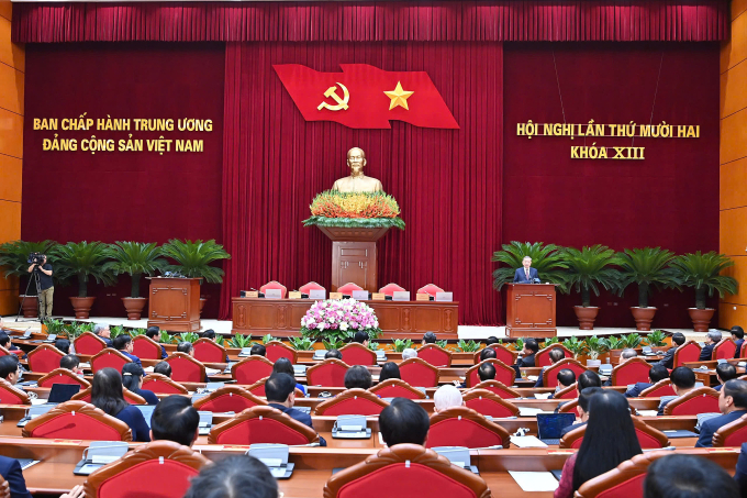c9eb46b4b81c0e42570d-175334695-4509-1854-1753347438 Phiên bế mạc hội nghị Trung ương 12 khóa 13, chiều 19/7. Ảnh: Nhật Bắc