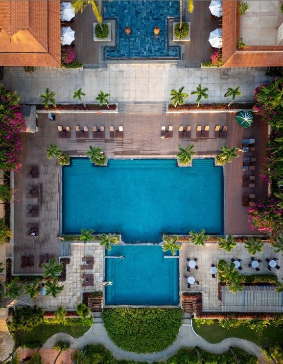 capture2131-jpg-1752573696-4171-1752574252 Từ trên cao, Furama Resort Đà Nẵng nổi bật với kiến trúc tinh tế, sang trọng nhưng vẫn hòa quyện trọn vẹn với thiên nhiên xung quanh. Ảnh: Ariyana