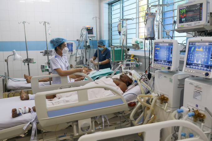cg2a6919-7016-1753261431 Điều trị bệnh nhân sốt xuất huyết tại Bệnh viện Bệnh Nhiệt đới TP HCM. Ảnh: Quỳnh Trần