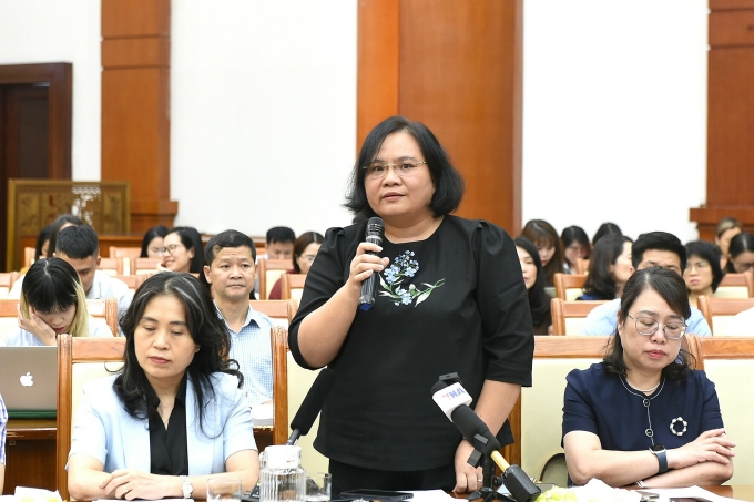 dai-dien-quan-ly-cong-san-jpg-5932-8912-1751465309 Bà Nguyễn Thị Thoa, Phó cục trưởng Cục Quản lý công sản (Bộ Tài chính) trả lời tại họp báo, ngày 2/7. Ảnh: MOF