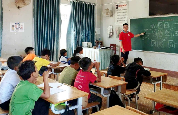 day-them-tieng-anh-00-read-only-1751945943827816321223 tình nguyện - Ảnh 1.