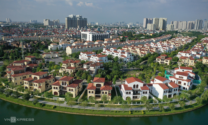 dji-0851-jpg-1752507209-175250-8289-2052-1752509071 Một dự án thấp tầng tại phía Tây Hà Nội. Ảnh: Ngọc Thành
