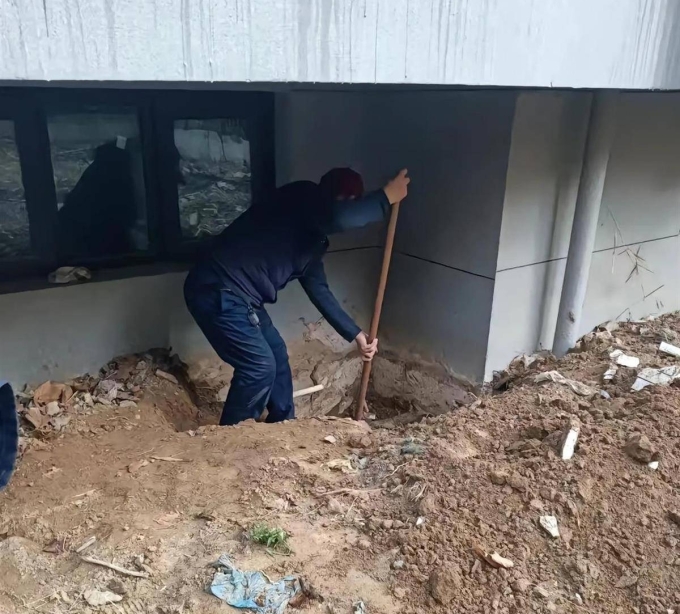 download-1-1751343871-8793-1751344325 Khu vực đào được xương người. Ảnh: Jimu News