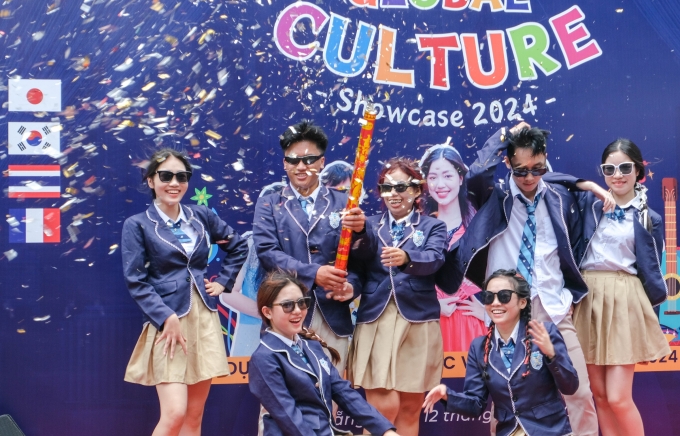 hinh-3-1752637451-5635-1752637947 Hoạt động Global Culture Showcase - Đặc sản của sinh viên năm nhất tại VNUK. Ảnh: VNUK