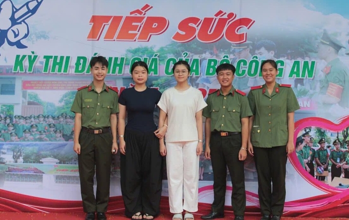 hv-chinh-tri-cand-jpeg-1751733-7926-5058-1751734084 Thí sinh trong buổi làm thủ tục dự thi đánh giá vào Học viện Chính trị Công an nhân dân ngày 5/7. Ảnh: Fanpage Đoàn Thanh niên Học viện