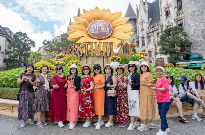 image-687741596-extractword-0-9943-3410-1751423383-1 Du khách check in tại Ba Na Hills. Ảnh: Ba Na Hills