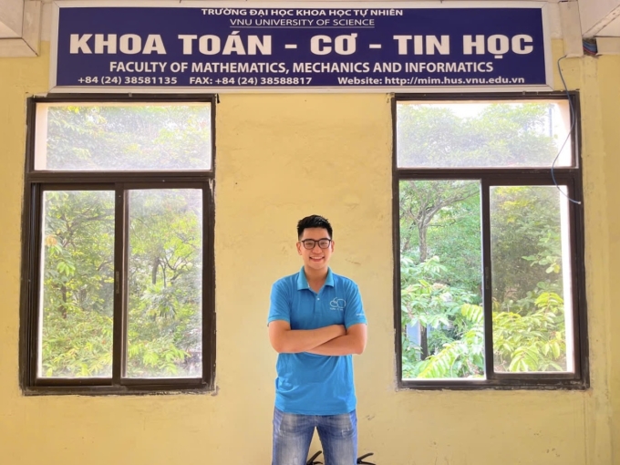 img-7084-jpg-1752377725-9882-1752378016 Tân cử nhân Toán học dẫn đầu trường Đại học Khoa học Tự nhiên