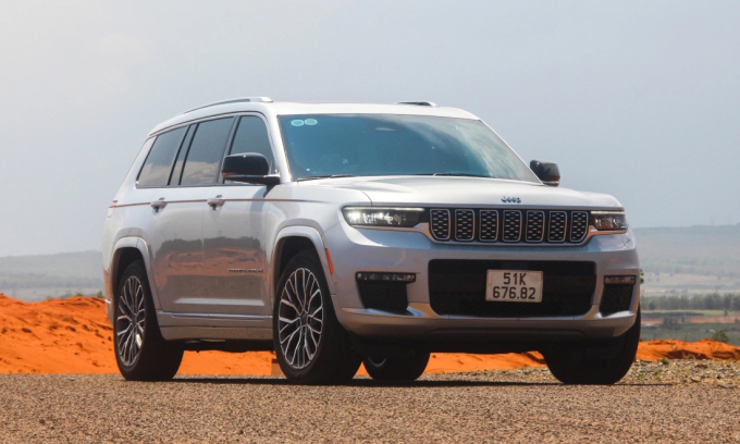 jeep-grand-cherokee-l-vne-jpeg-2599-1691-1752479849 Jeep Grand Cherokee L tại một địa điểm ở Lâm Đồng, tháng 3/2024. Ảnh: Thành Nhạn