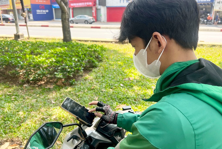 lam-them-1752638911378124911925 tốt nghiệp - Ảnh 1.