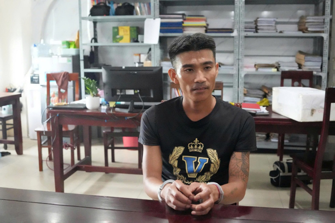 ma-tuy-2-1752482280-5465-1752482444 Hà Văn Thìn tại cơ quan điều tra. Ảnh: Công an cung cấp