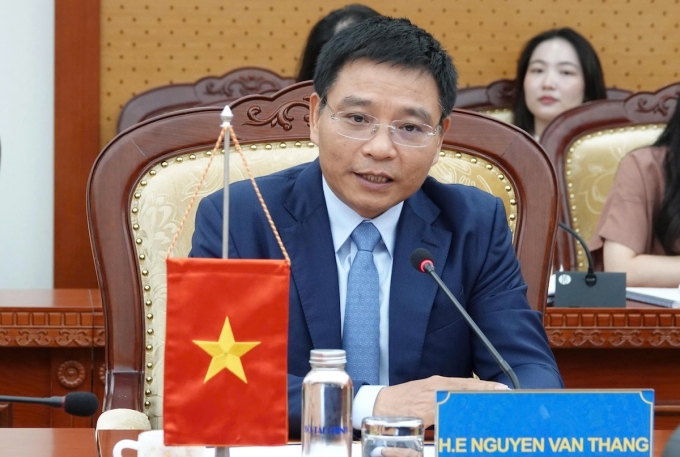 nguyen-van-thang1-1752760979-6087-1752761018 Bộ trưởng Tài chính Nguyễn Văn Thắng tại cuộc làm việc với đại diện FTSE Russell, ngày 17/7. Ảnh: MOF