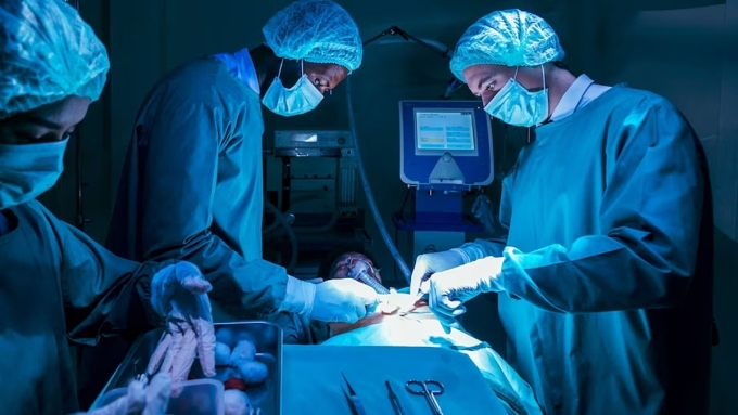 organ-transplant-gty-jt-230322-6536-5240-1753181923 Minh họa quá trình cấy ghép nội tạng. Ảnh: ABC News