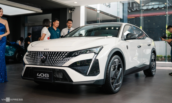 peugeot-408-legend-edition-175-8204-6305-1753925700 Peugeot 408 Legend Edition ra mắt đến khách Việt vào ngày 4/7. Ảnh:Minh Quân