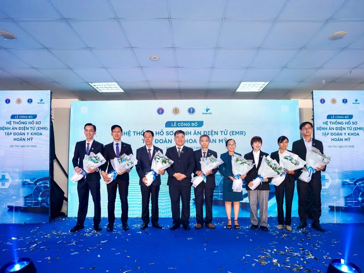photo-1752556644687-1752556644766487021187 Hoàn Mỹ tăng tốc số hóa, triển khai bệnh án điện tử - Ảnh 4.