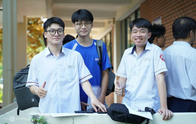 thi-danh-gia-nang-luc-2025-spk-5763-3366-1753365020 Thí sinh dự thi đánh giá năng lực tại trường Đại học Sư phạm Kỹ thuật TP HCM, ngày 30/3. Ảnh:Lệ Nguyễn