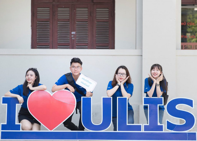 ulis-1752808557-9863-1752808787 Sinh viên trường Đại học Ngoại ngữ, Đại học Quốc gia Hà Nội. Ảnh: ULIS