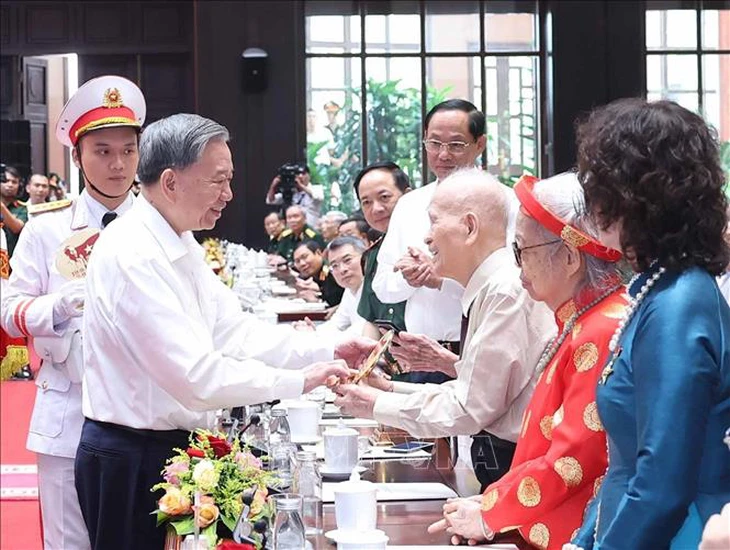 vnapotaltongbithutolamgapmatdaibieucocongvoivoicachmangstand-1753942615922-17539426160231078173494 đồng đội - Ảnh 4.