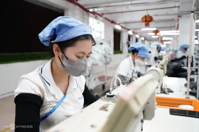 vne3799-1753872095-2153-1753872111-1 Công nhân làm việc tại Công ty cổ phần Dệt may 29/3, Đà Nẵng. Ảnh: Nguyễn Đông