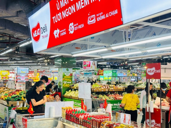 wincommerce-day-manh-hoat-dong-3132-5537-1752650768 Người dùng lựa chọn các sản phẩm của doanh nghiệp. Ảnh: Masan