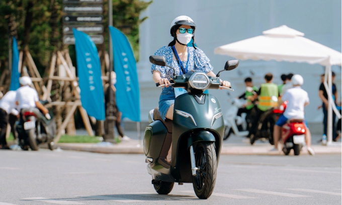 xe-may-vinfast-vnexpress-2-cop-6328-6372-1752636641 Mẫu VinFast Klara lăn bánh tại Hà Nội. Ảnh: VinFast