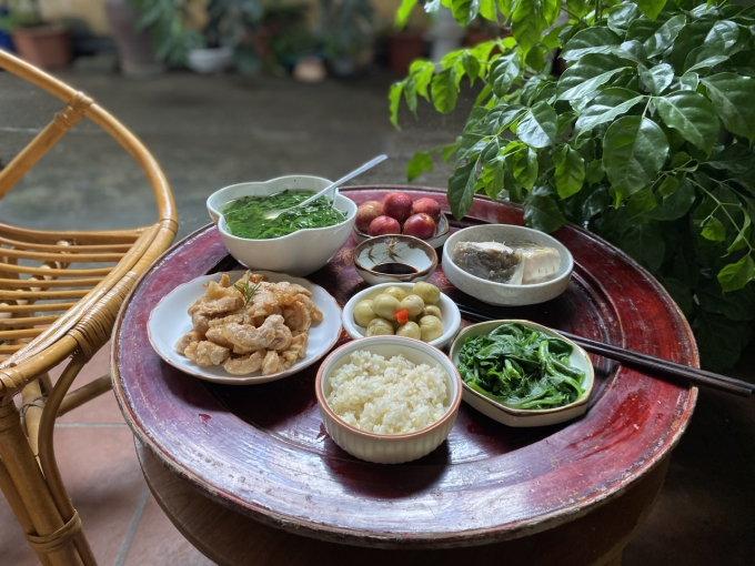 z6729928749967-b9521dd545d5397-9652-7935-1752813582 Cà pháo thường có trong bữa ăn của nhiều gia đình, song dùng nhiều không tốt cho sức khỏe. Ảnh minh họa: Thanh Ba
