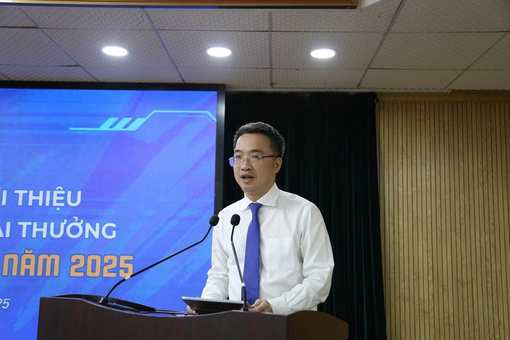 z67700524366358c9e08a93889e83e5656fffb8c9a5dc0-17516116906571100742222 Người từng nhận giải thưởng Thanh niên sống đẹp nộp hồ sơ xét tặng lần nữa - Ảnh 2.