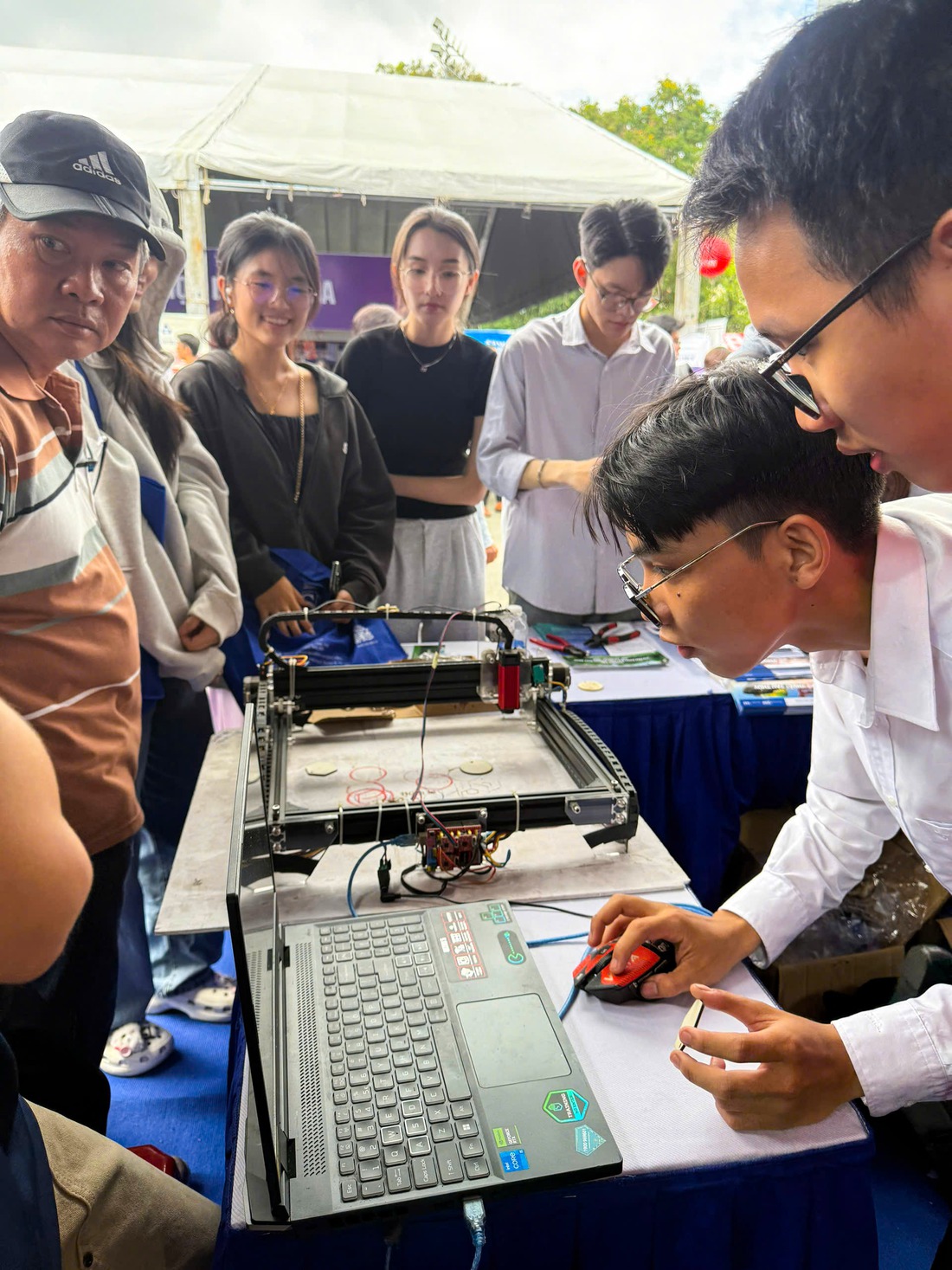 z68202924164005c41bfe1783bef2d63d951fe16afea0b-1752910980871545365014 nguyện vọng xét tuyển - Ảnh 7.