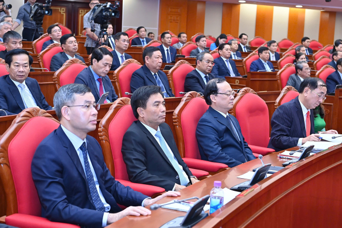 z6820705878269-0241d394b7e3b09-8786-6678-1752917792 Đại biểu dự họp Hội nghị Trung ương 12 khóa 13. Ảnh: Nhật Bắc