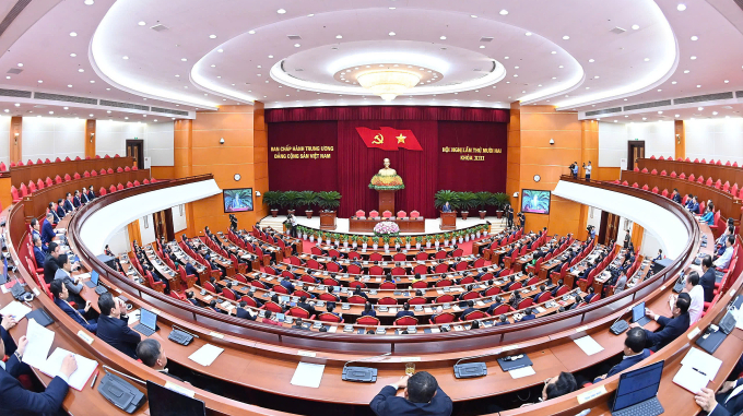 z6820705889714-0320e23339873ed-5107-2579-1752917791 Phiên bế mạc hội nghị tại trụ sở Trung ương Đảng. Ảnh: Nhật Bắc