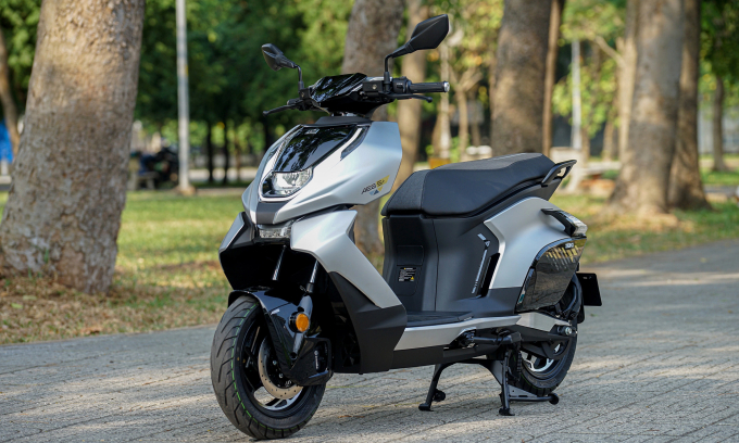 zeeho-ae8-s-1753659692-5272-1753659891 AE8 S+ tại một công viên ở TP HCM. Ảnh: Thành Nhạn