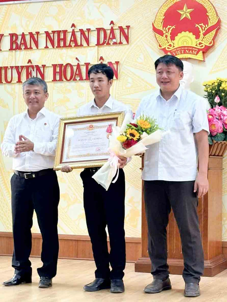 14-8-nuoi-chim-quy-08-17551617195561845936317 Anh nông dân Gia Lai nuôi loài chim quý được tặng Huân chương Lao động nói gì về các quy định? - Ảnh 2.
