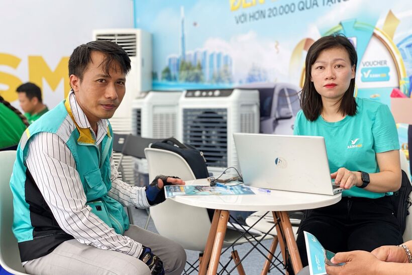 2-06231779 Anh Nguyễn Thành Luân đã đặt cọc Evo Grand ngay tại sự kiện sau trải nghiệm tốt với xe máy điện VinFast.