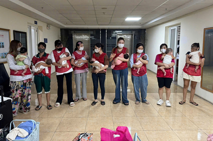 2-1754706599-1754706609-175470-1974-3838-1754706692 Công an đã giải cứu 11 cháu bé từ 9 ngày tuổi đến 3 tháng tuổi. Ảnh: Công an cung cấp