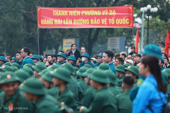 2-1754807915-9217-1754813163 Thanh niên Huế lên đường nhập ngũ. Ảnh: Võ Thạnh