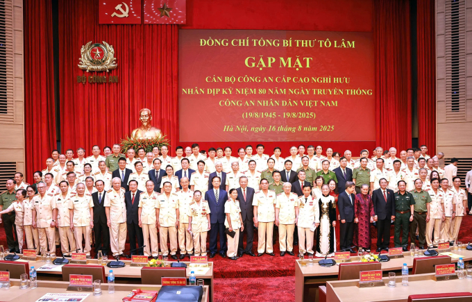 2-1755333513-6807-1755333731 Các đại biểu tại buổi gặp mặt. Ảnh: Linh Đan