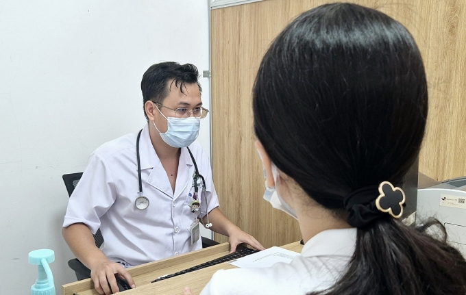 20250805-083807-1754785925-175-4269-8925-1754786043 Bác sĩ khám sàng lọc lao tại Bệnh viện Quân y 175. Ảnh: Lê Phương