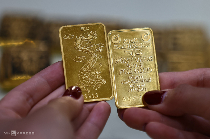 233a0822-1755143749-1755143763-4350-1755143836 Vàng miếng tại trụ sở SJC ở quận 3, tháng 3/2025. Ảnh: Quỳnh Trần